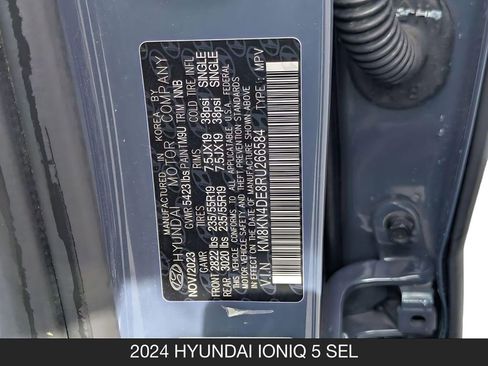 Used 2024 Hyundai Ioniq 5 SEL RWD image 27