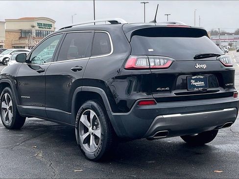 Used 2019 Jeep Cherokee Limited image 12