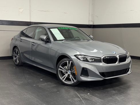 Used 2023 BMW 330i Sedan w/ Driving Assistance Package RWD image 2