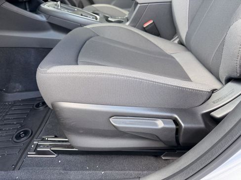 Used 2025 Subaru Impreza 2.0i image 16