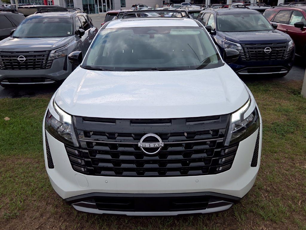 New 2026 Nissan Pathfinder Platinum w/ Accent Package FWD image 20