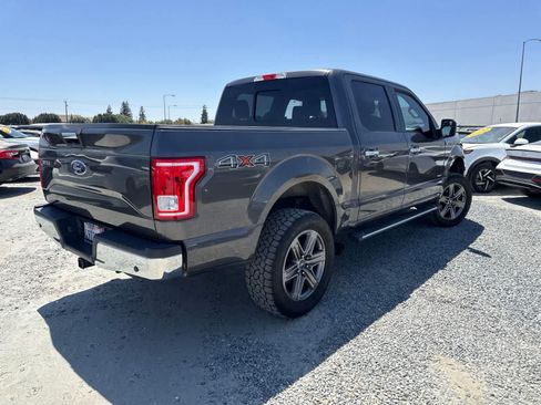 Used 2015 Ford F150 XLT AWD/4WD image 4