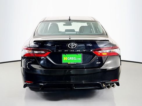 Used 2024 Toyota Camry SE FWD image 8