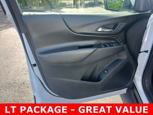 Used 2024 Chevrolet Equinox LT FWD image 12