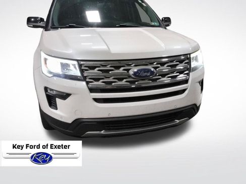 Used 2018 Ford Explorer XLT w/ Equipment Group 202A AWD/4WD image 3