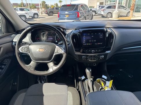 Used 2020 Chevrolet Traverse LT AWD/4WD image 18