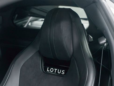 New 2025 Lotus Emira image 21