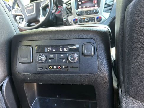 Used 2015 GMC Yukon SLT w/ Open Road Package AWD/4WD image 37