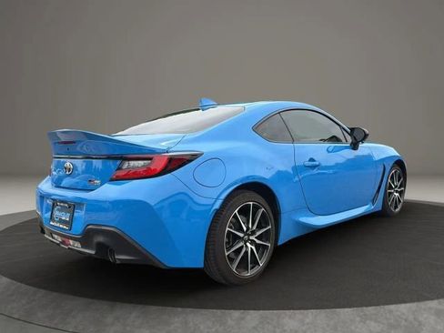 Used 2022 Toyota GR86 w/ ALL Weather Mat Package (TMS) RWD image 5