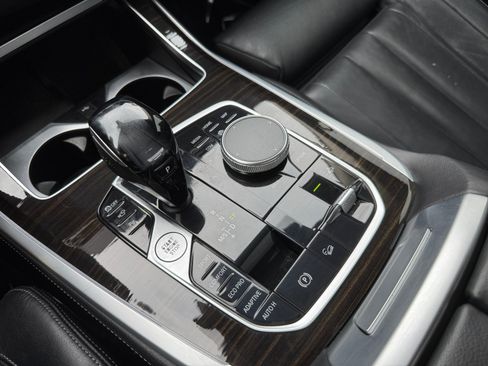 Used 2021 BMW X7 xDrive40i AWD/4WD image 25