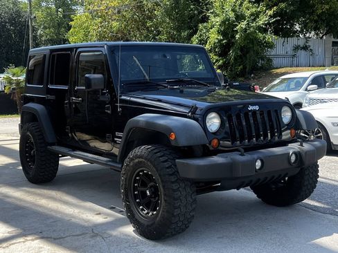 Used 2013 Jeep Wrangler Unlimited Sport AWD/4WD image 8