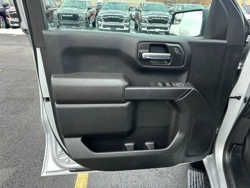 Used 2021 Chevrolet Silverado 1500 Custom image 16