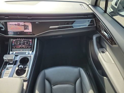 Used 2023 Audi Q7 2.0T Premium Plus w/ Premium Plus Package AWD/4WD image 17