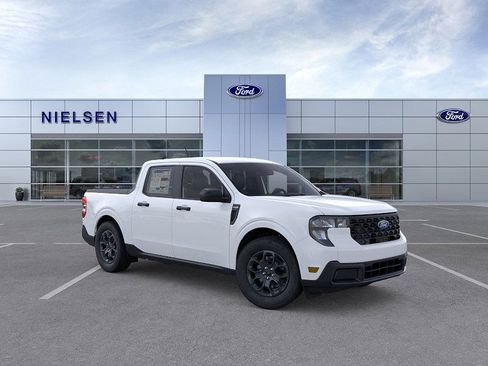 New 2025 Ford Maverick XLT image 7