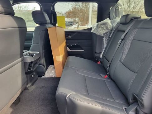 New 2025 Toyota Tundra Limited AWD/4WD image 32