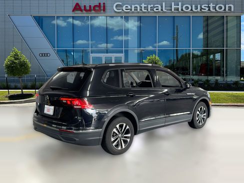 Used 2024 Volkswagen Tiguan S image 9