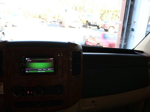 Used 2015 Mercedes-Benz Sprinter 3500 image 22