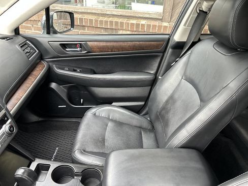 Used 2015 Subaru Outback 2.5i Limited image 10