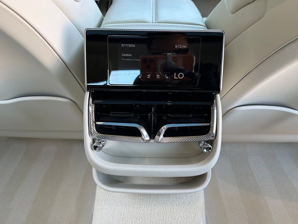 Used 2021 Bentley Flying Spur W12 AWD/4WD image 52