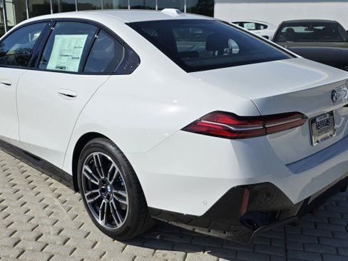 New 2026 BMW 530i w/ M Sport Package RWD image 6