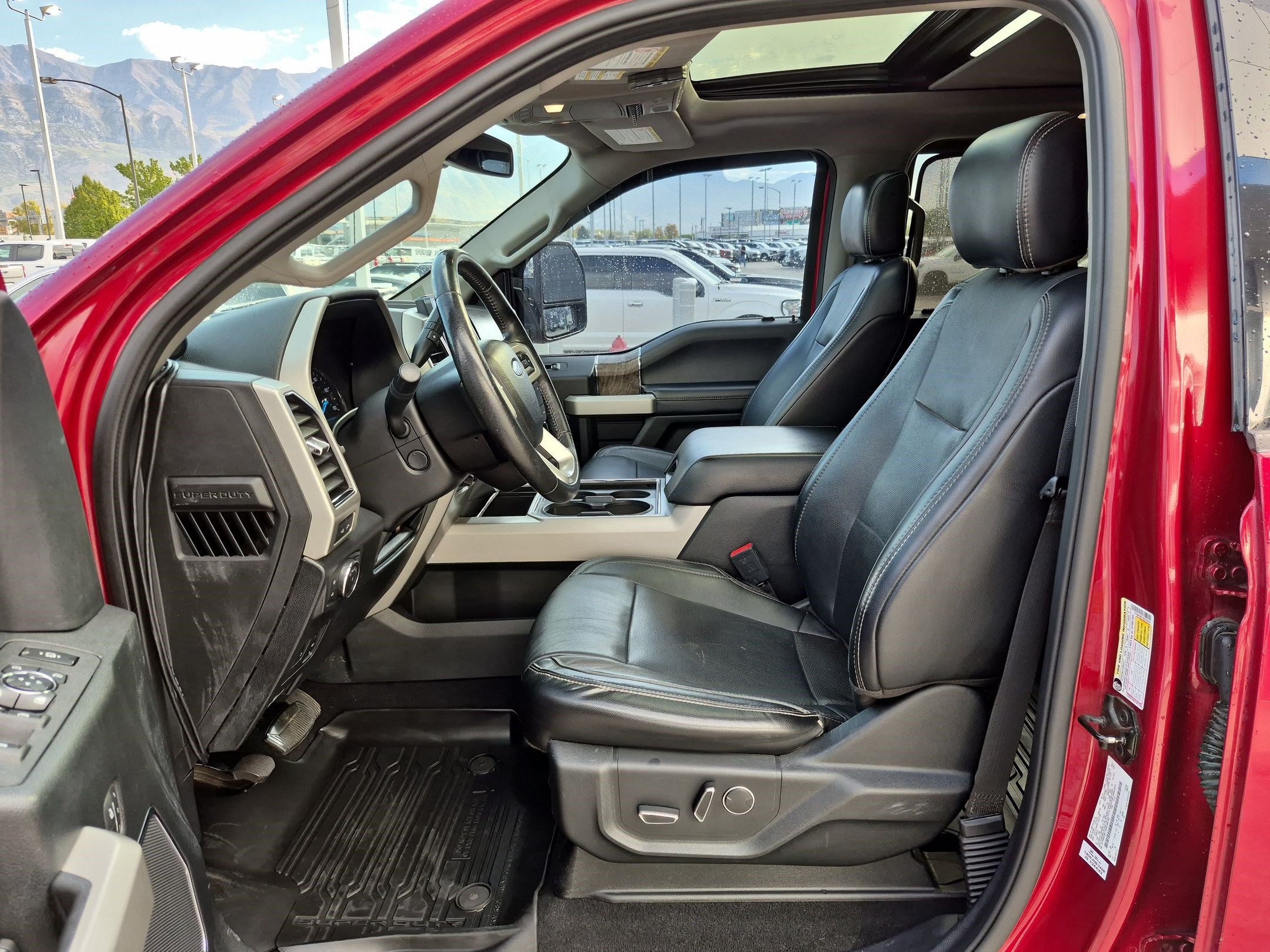Used 2019 Ford F350 Lariat w/ Lariat Ultimate Package AWD/4WD image 15