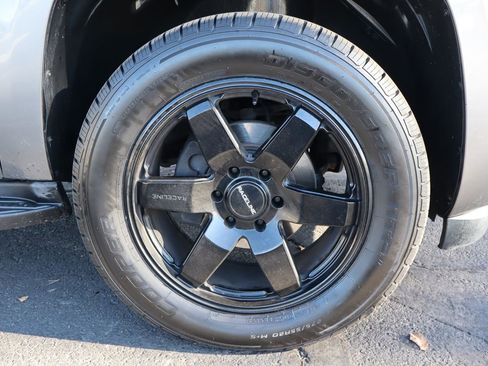 Used 2009 Chevrolet Tahoe LTZ image 46