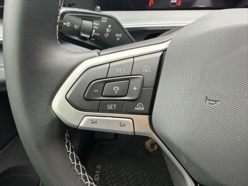 New 2026 Volkswagen Tiguan SE image 13