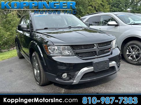 Used 2017 Dodge Journey Crossroad FWD image 1