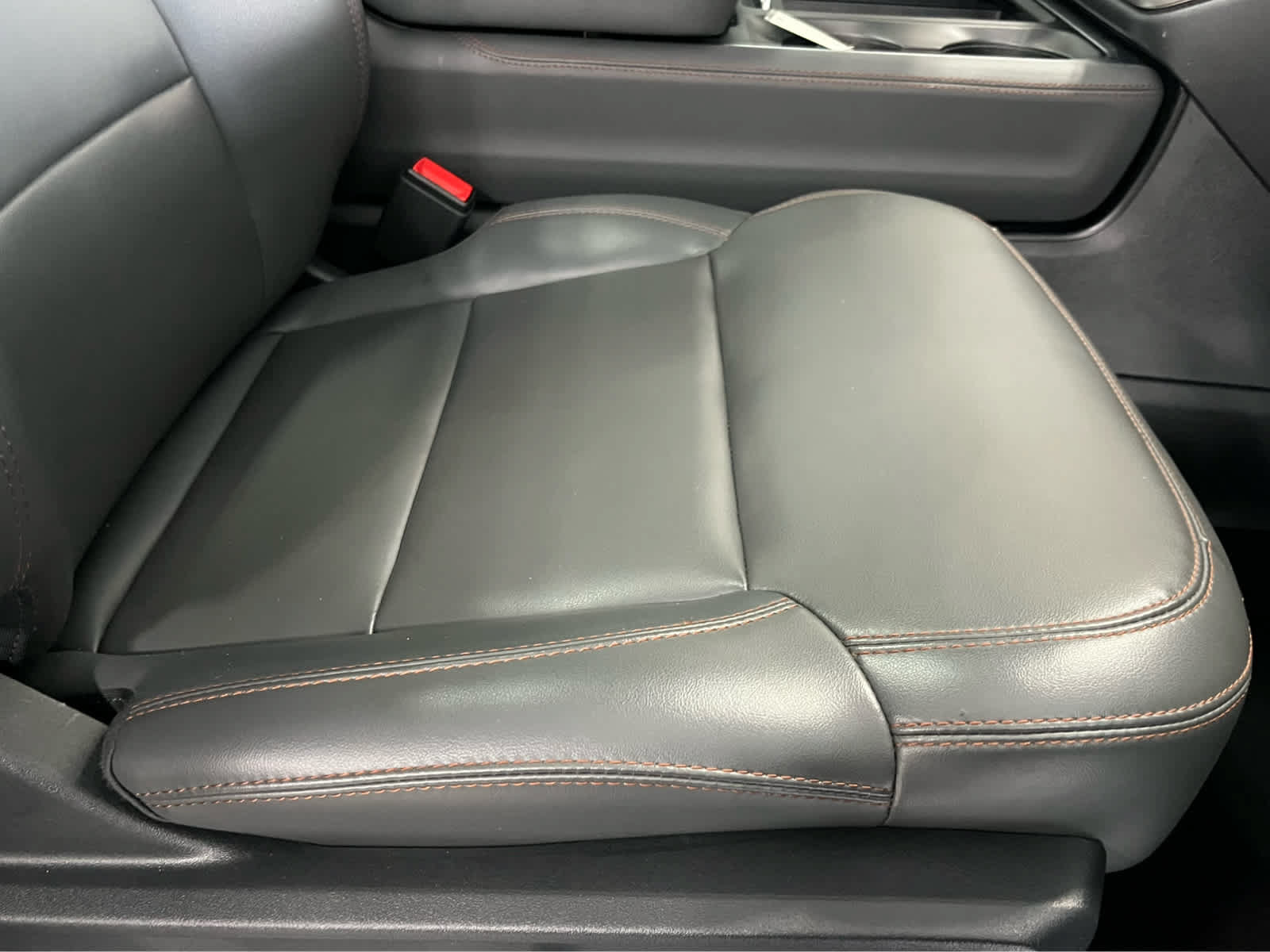 Used 2025 Ford Expedition Active AWD/4WD image 47