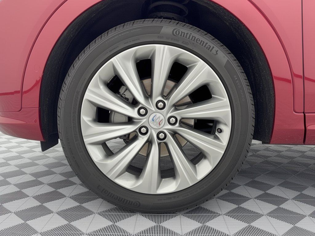 Used 2025 Buick Envista Avenir FWD image 13