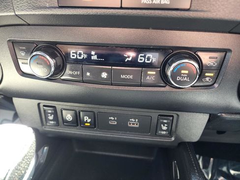 Used 2022 Nissan Frontier PRO-4X w/ Pro-4X Premium Package AWD/4WD image 19