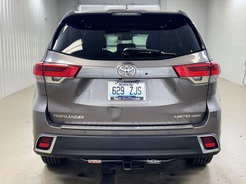 Used 2019 Toyota Highlander Limited Platinum image 6