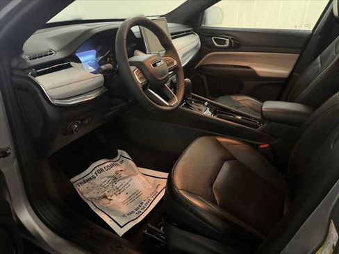 Certified 2023 Jeep Compass Limited image 19