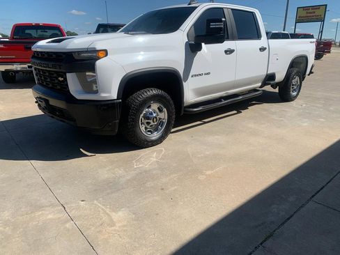 Used 2021 Chevrolet Silverado 2500 W/T w/ WT Convenience Package image 3