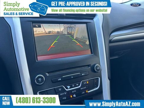 Used 2016 Ford Fusion SE image 19
