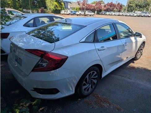 Used 2018 Honda Civic EX image 18