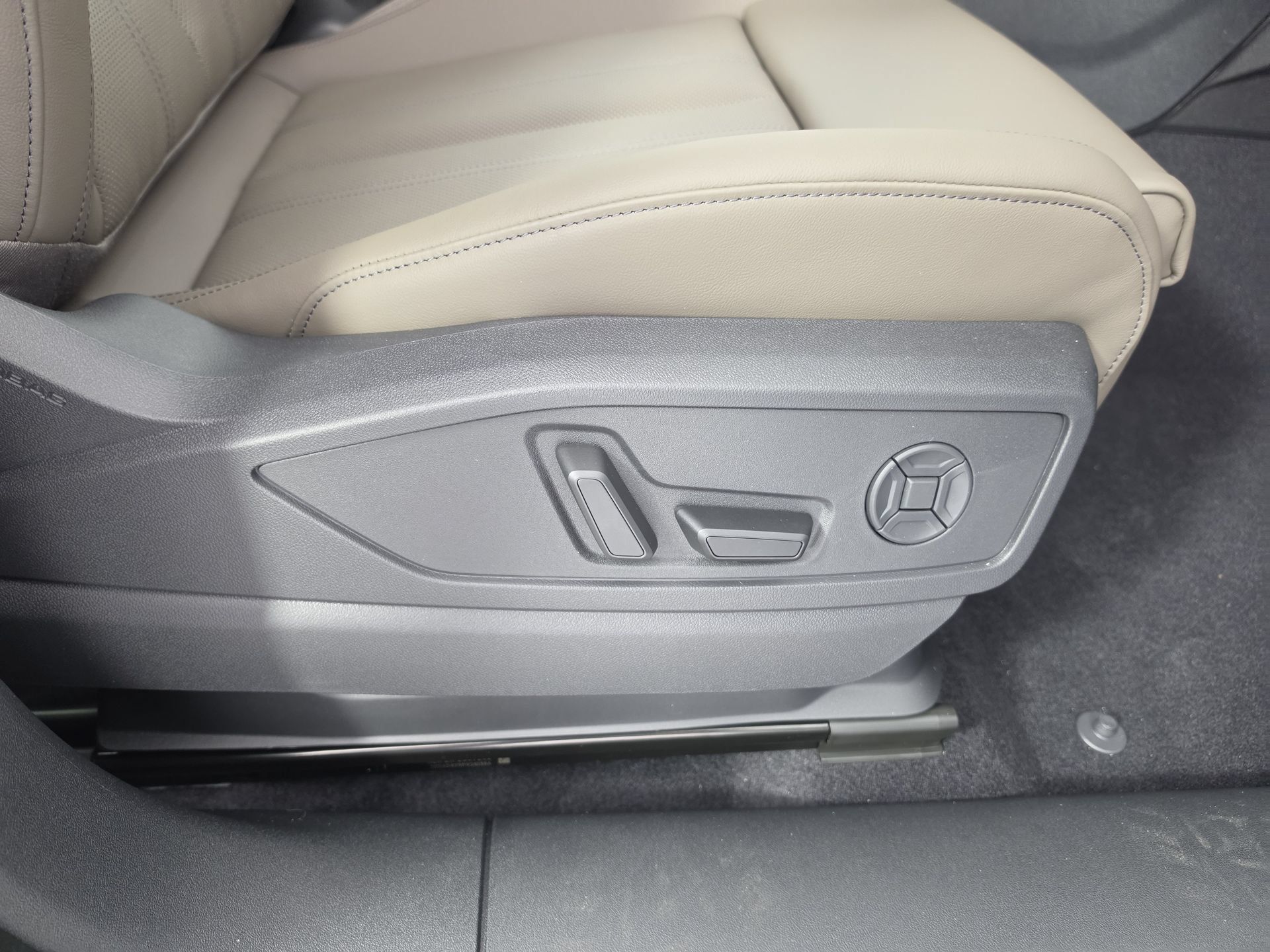 New 2026 Audi Q5 Premium Plus AWD/4WD image 45