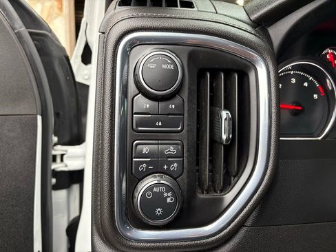 Used 2023 Chevrolet Silverado 2500 LT w/ Convenience Package image 22