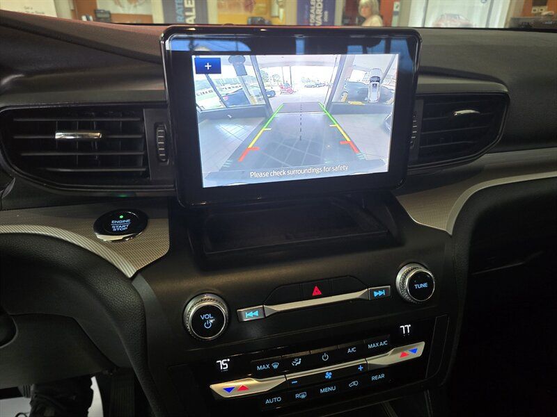 Used 2020 Ford Explorer XLT AWD/4WD image 29