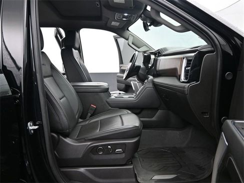 Used 2024 GMC Sierra 2500 Denali w/ Denali Reserve Package image 18