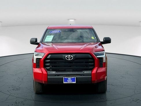 Used 2025 Toyota Tundra SR5 AWD/4WD image 9
