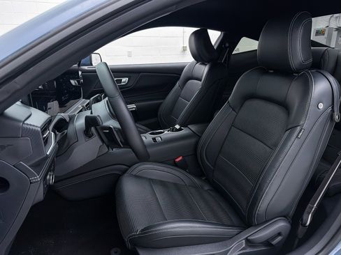 Used 2024 Ford Mustang GT Premium image 22