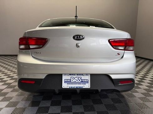 Used 2018 Kia Rio S image 9