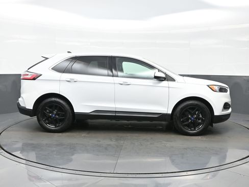 Used 2022 Ford Edge SEL image 7