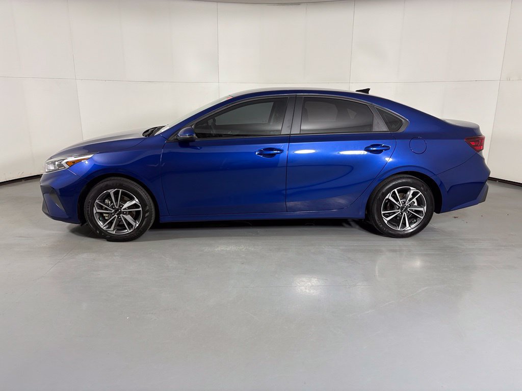 Used 2023 Kia Forte LXS w/ LXS Technology Package FWD image 5