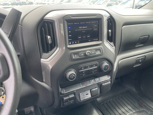 Used 2022 Chevrolet Silverado 2500 W/T w/ WT Convenience Package AWD/4WD image 19