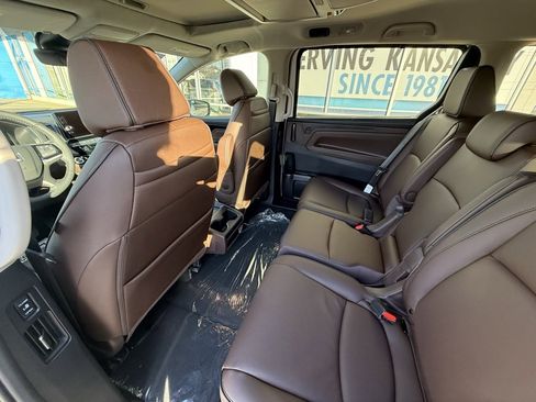 New 2026 Honda Odyssey Touring image 29