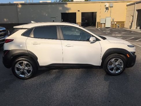 Used 2023 Hyundai Kona SEL w/ Cargo Package AWD/4WD image 9
