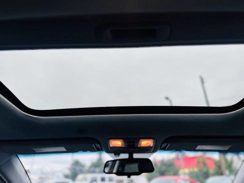 Used 2014 Hyundai Elantra Limited w/ Option Group 03 image 18