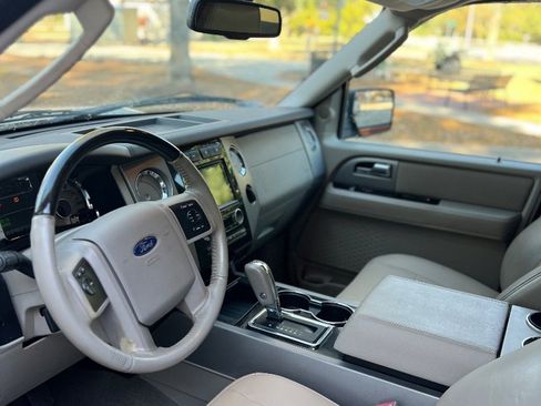 Used 2011 Ford Expedition EL Limited image 2